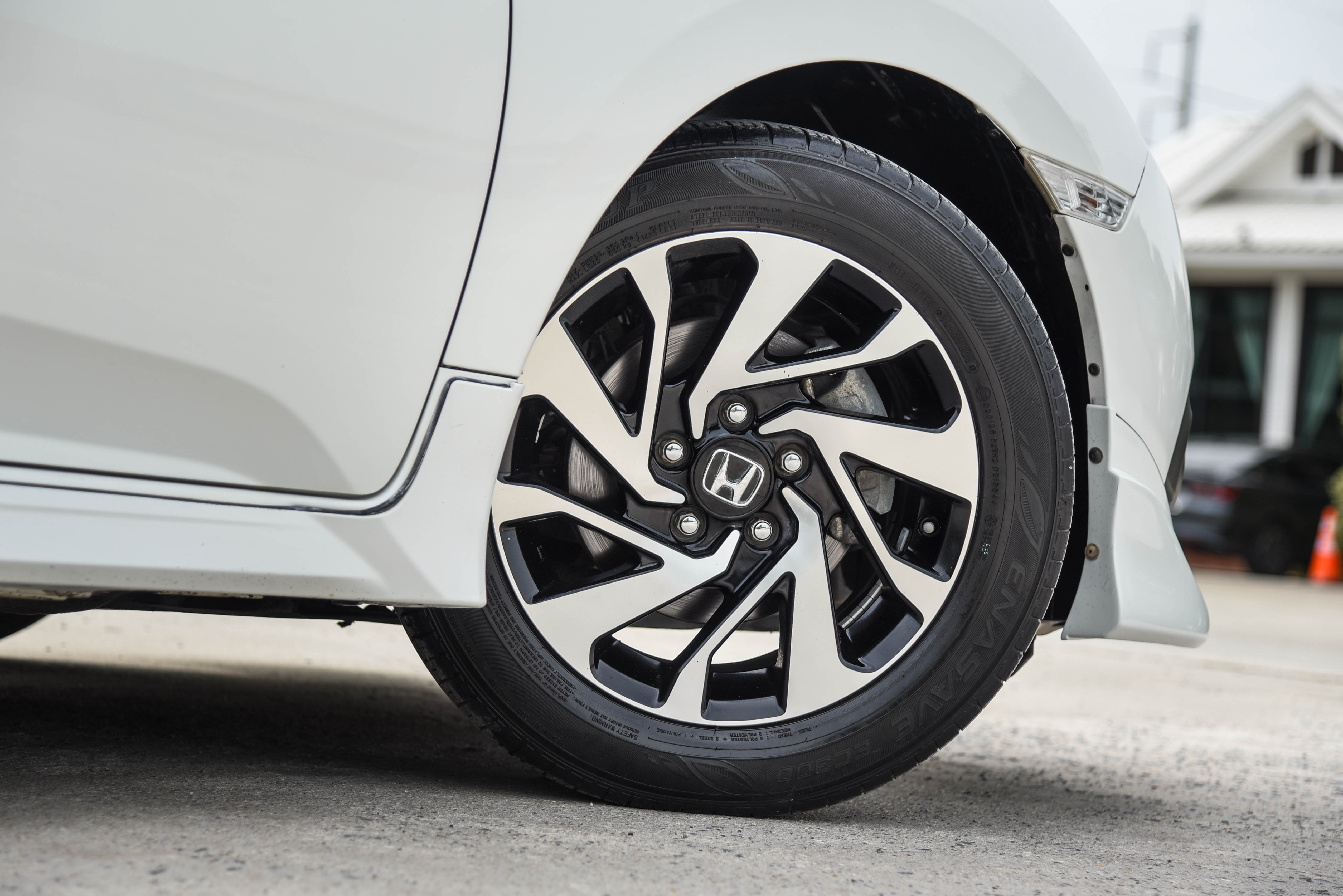 รูปภาพที่ 11 ของ HONDA CIVIC FC 1.8 EL AT 2017