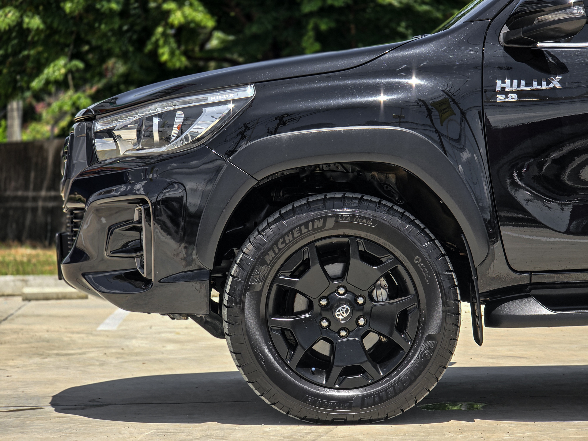 รูปภาพที่ 3 ของ TOYOTA REVO ROCCO 2.8 PRERUNNER AT ปี 2019