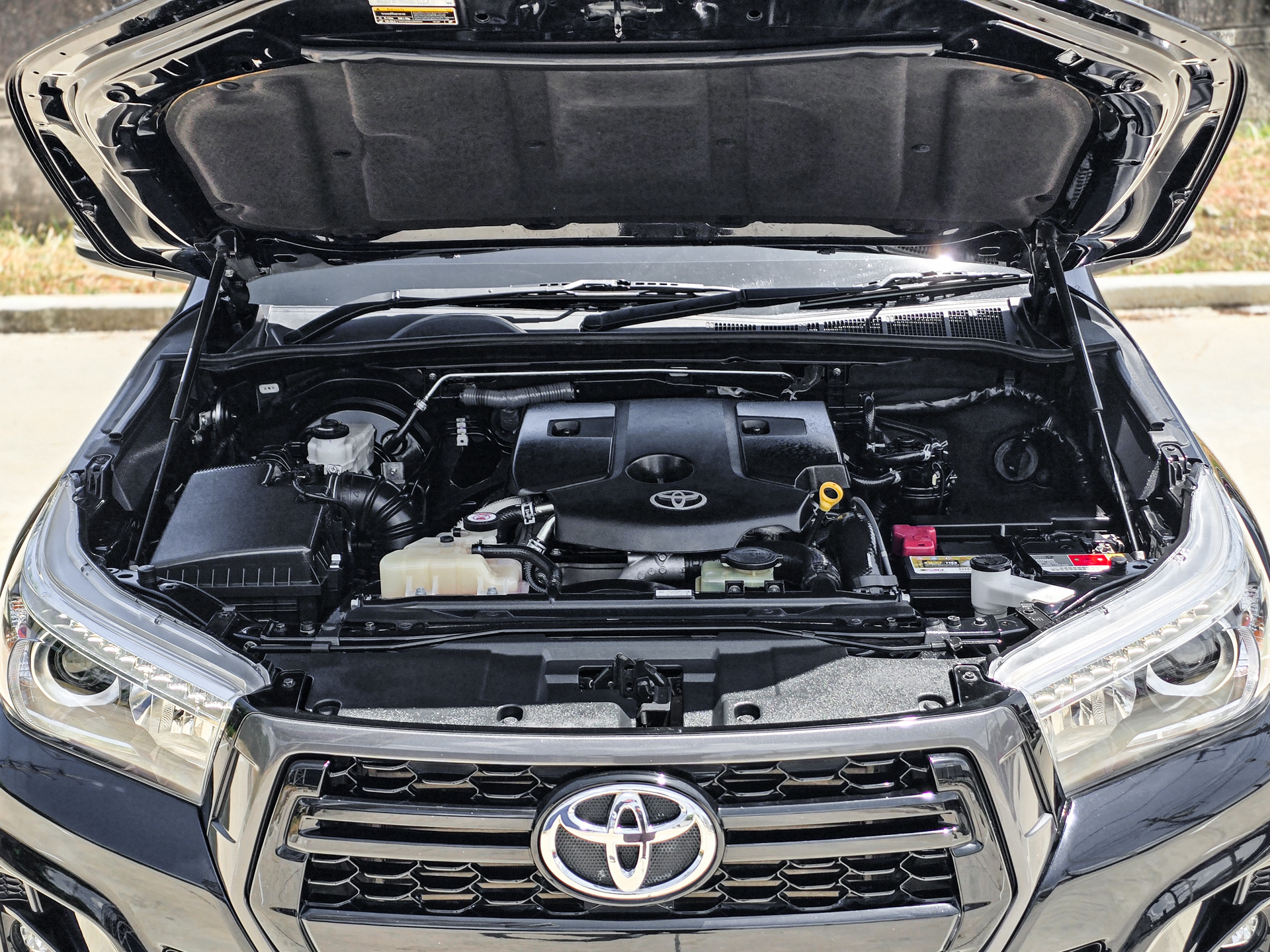 รูปภาพที่ 5 ของ TOYOTA REVO ROCCO 2.8 PRERUNNER AT ปี 2019