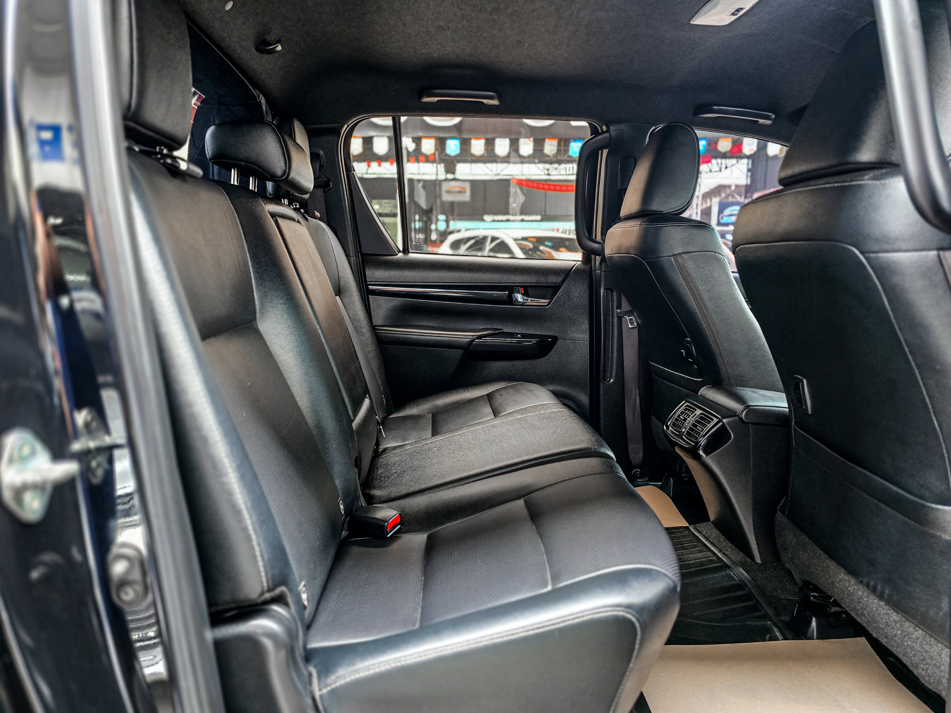 รูปภาพที่ 18 ของ TOYOTA REVO ROCCO 2.8 PRERUNNER AT ปี 2019