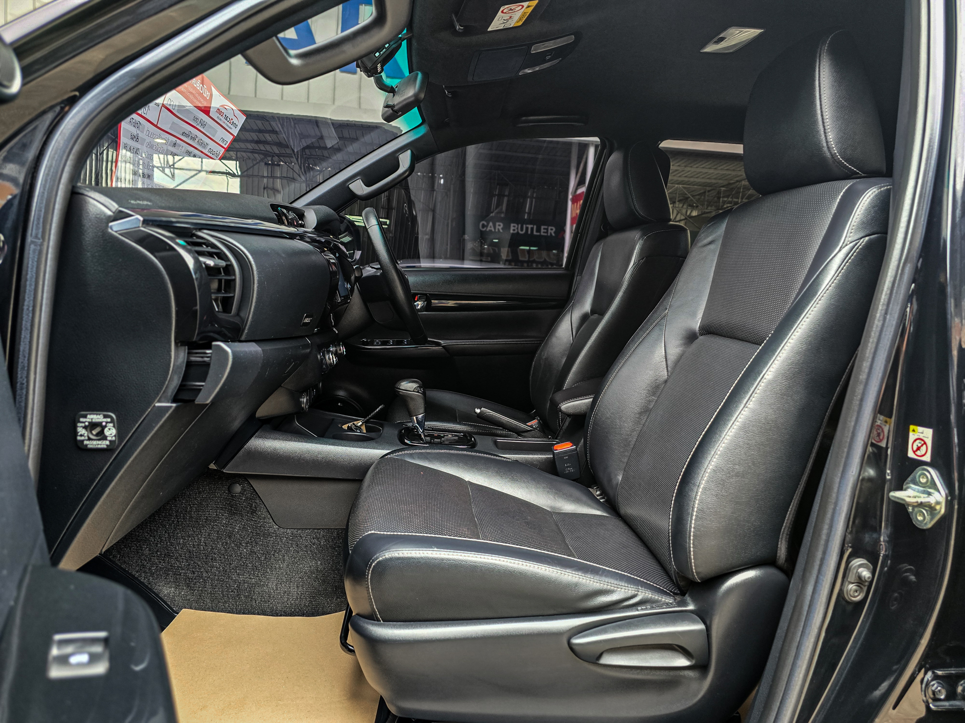 รูปภาพที่ 20 ของ TOYOTA REVO ROCCO 2.8 PRERUNNER AT ปี 2019